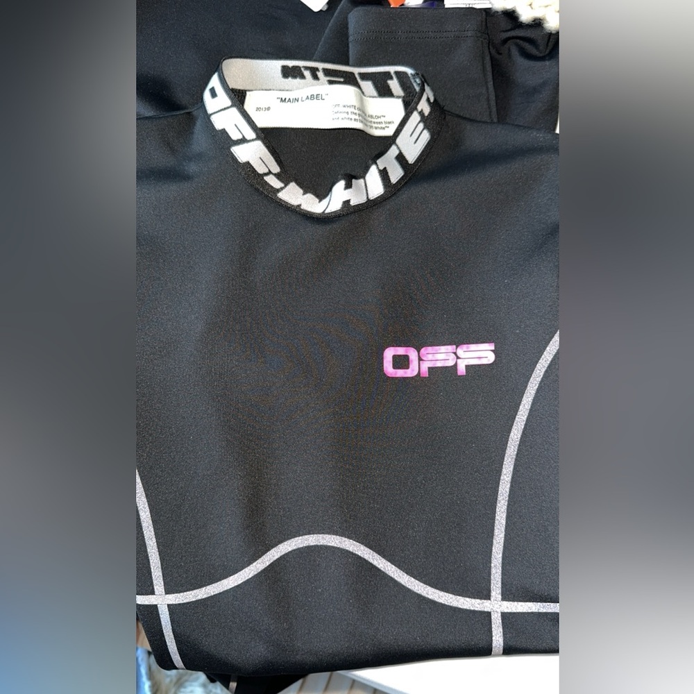 Off-White Active Top Pink and Black